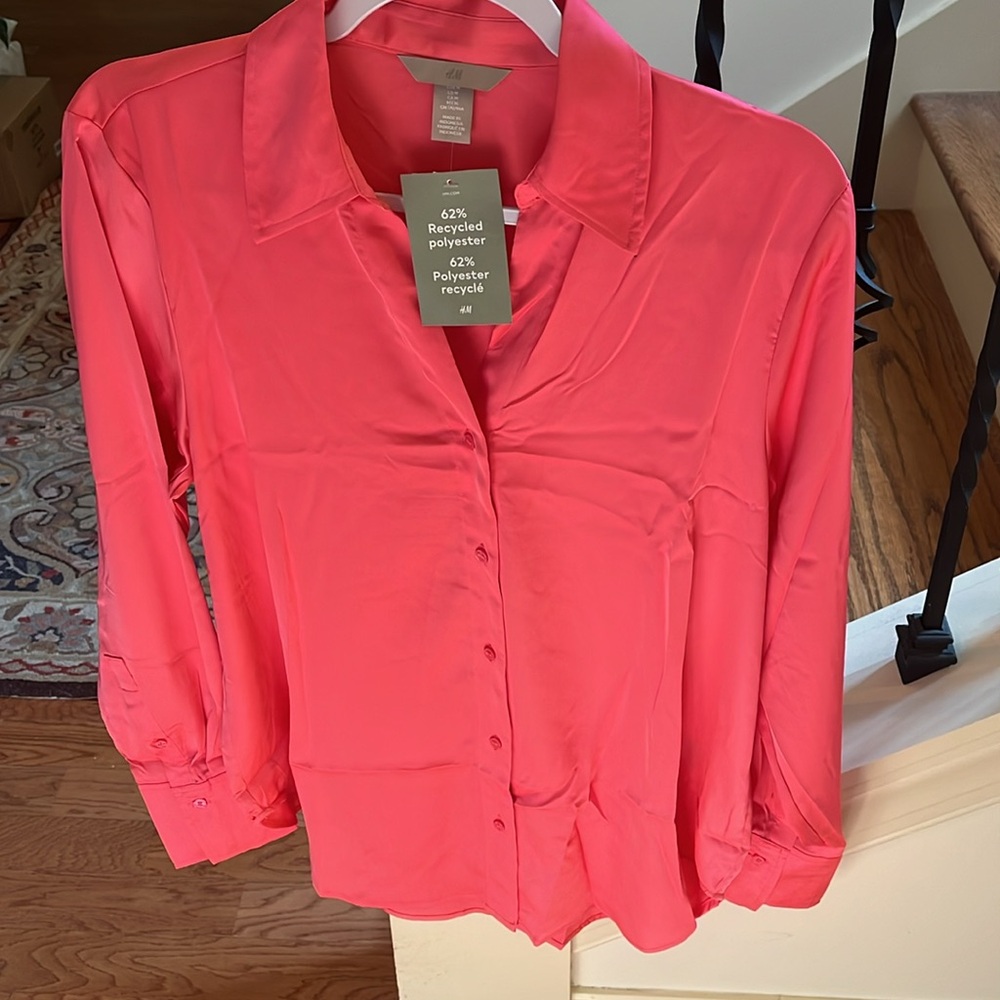 H&M Pink V-neck Blouse/NWT/M - Picture 12 of 13